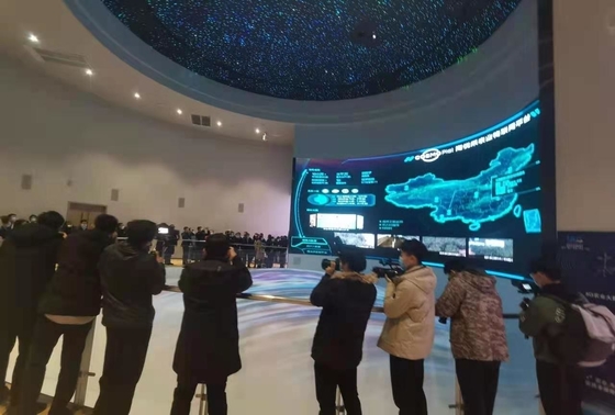 Display a LED curvo ad alta precisione Luminosità dello schermo Consistenza del colore Nessun fantasma